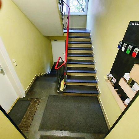 Overnight Apartment Кёльн Экстерьер фото