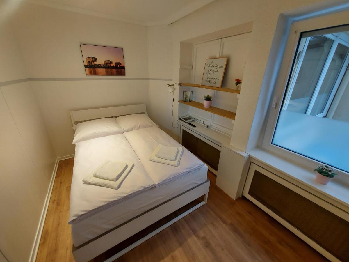 Overnight Apartment Кёльн Экстерьер фото